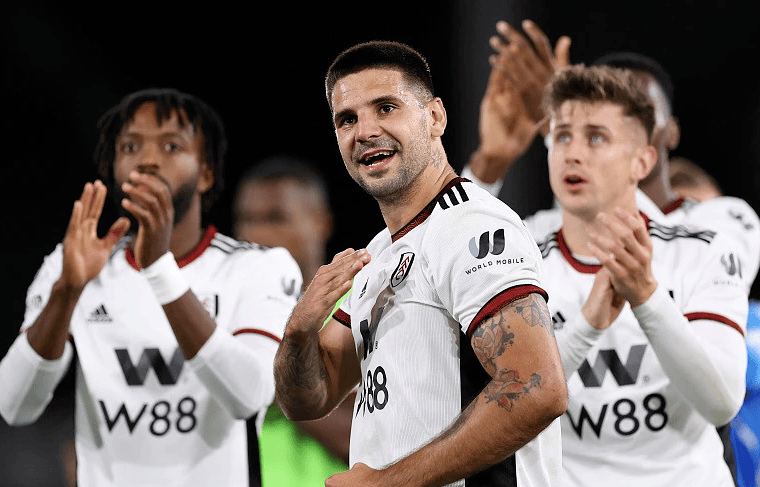 靠出手点隐 靠出手点隐